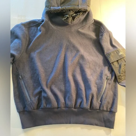 Alo Yoga Dark Navy/Black Chill Pullover Large  NWOT - Picture 5 of 9